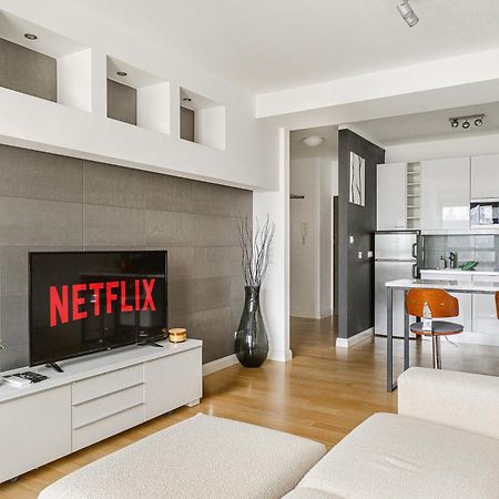Cozy Family Apartments With Balcony Near Zlote Tarasy Warsaw Luaran gambar