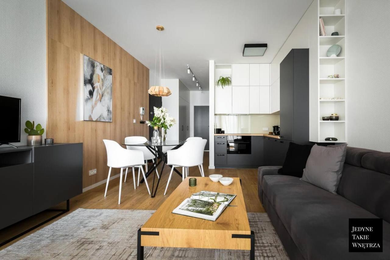 Cozy Family Apartments With Balcony Near Zlote Tarasy Warsaw Luaran gambar